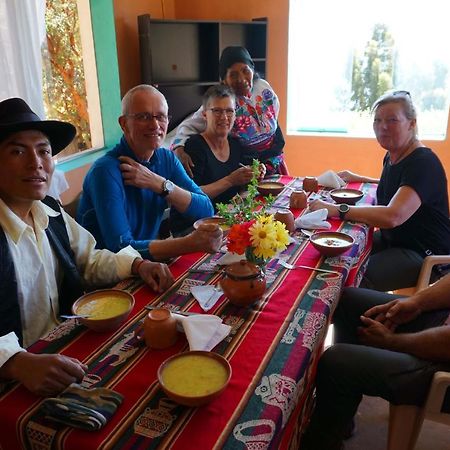 Tikawasi Homestay Comunidad Pueblo Isla Amantani Jose Luis Ocosuyo 외부 사진