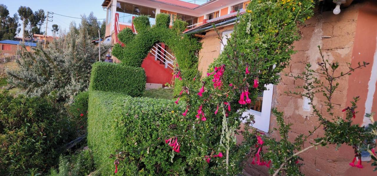 Tikawasi Homestay Comunidad Pueblo Isla Amantani Jose Luis Ocosuyo 외부 사진