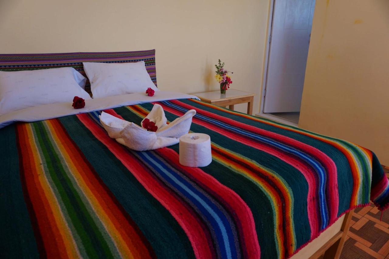 Tikawasi Homestay Comunidad Pueblo Isla Amantani Jose Luis Ocosuyo 외부 사진