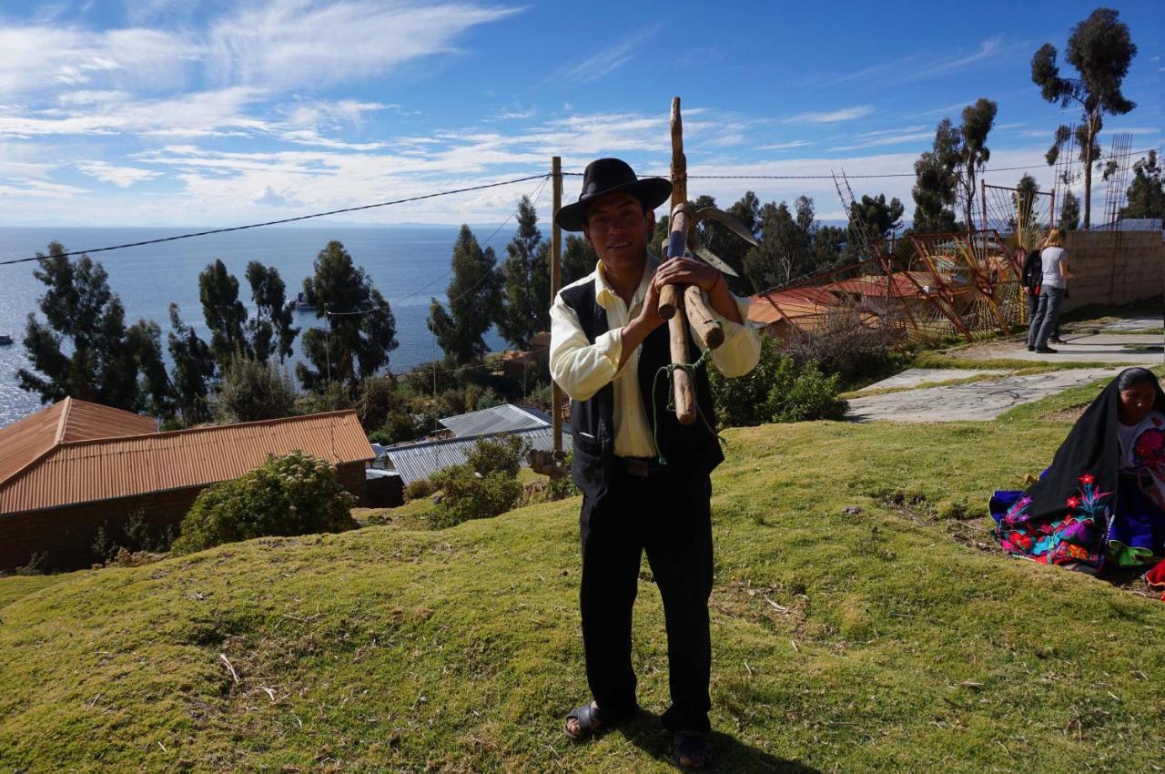 Tikawasi Homestay Comunidad Pueblo Isla Amantani Jose Luis Ocosuyo 외부 사진