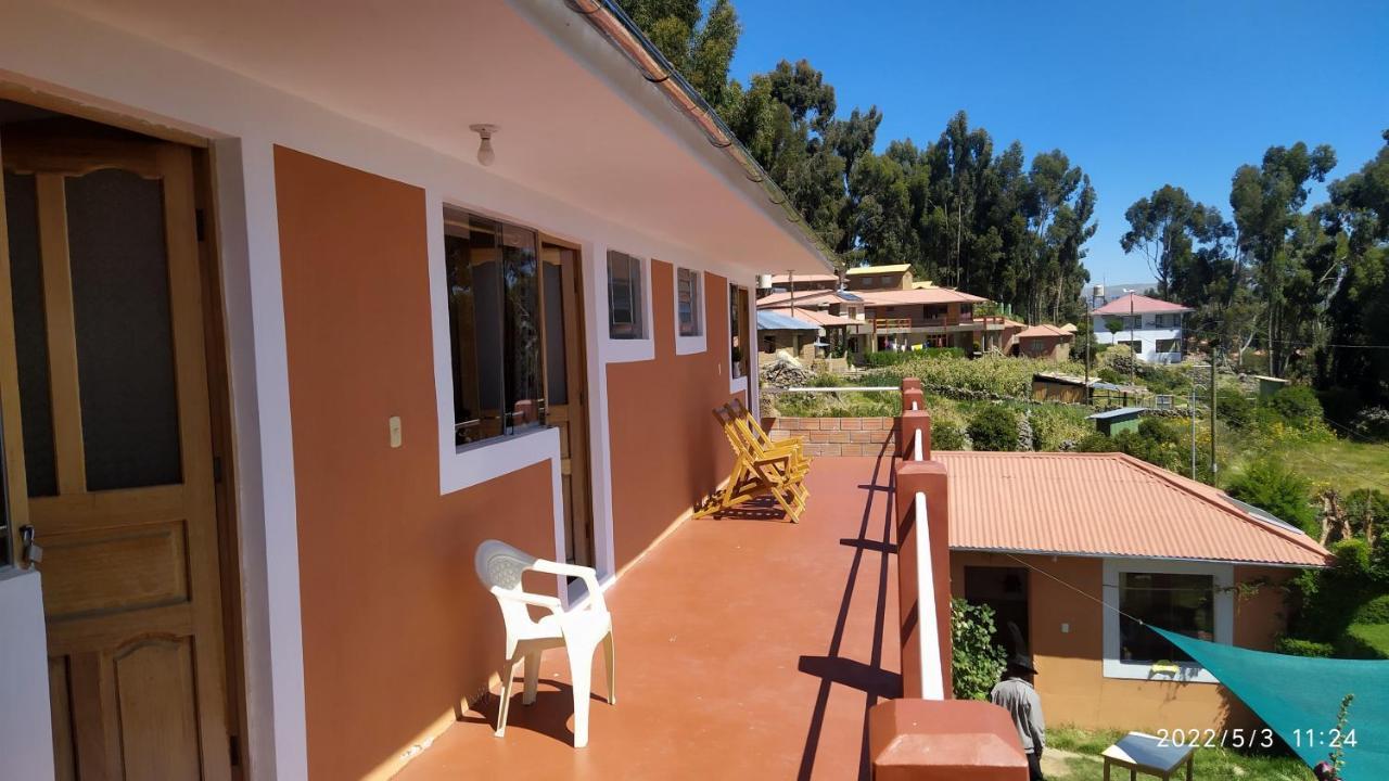 Tikawasi Homestay Comunidad Pueblo Isla Amantani Jose Luis Ocosuyo 외부 사진